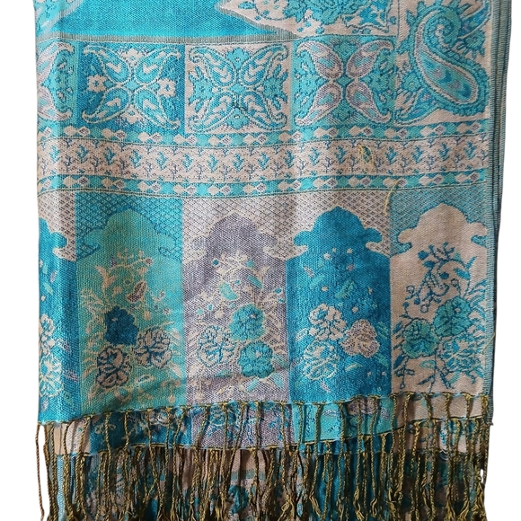 Pashmina Teal and Beige Paisley Scarf - Picture 4 of 6